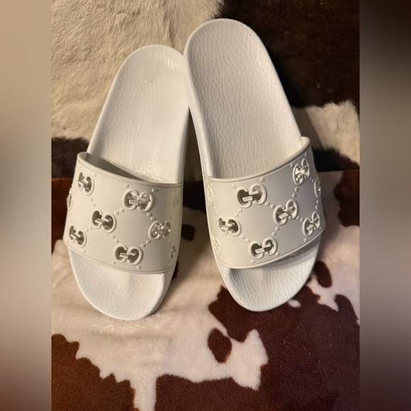 Gucci Shoes - Gucci White Interlocking G Logo Slide Sandals
